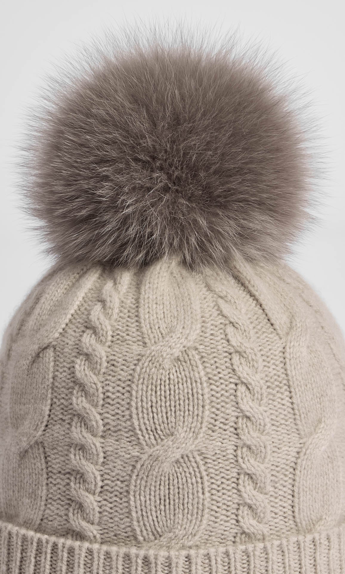 Cable-Knit Cashmere Beanie
