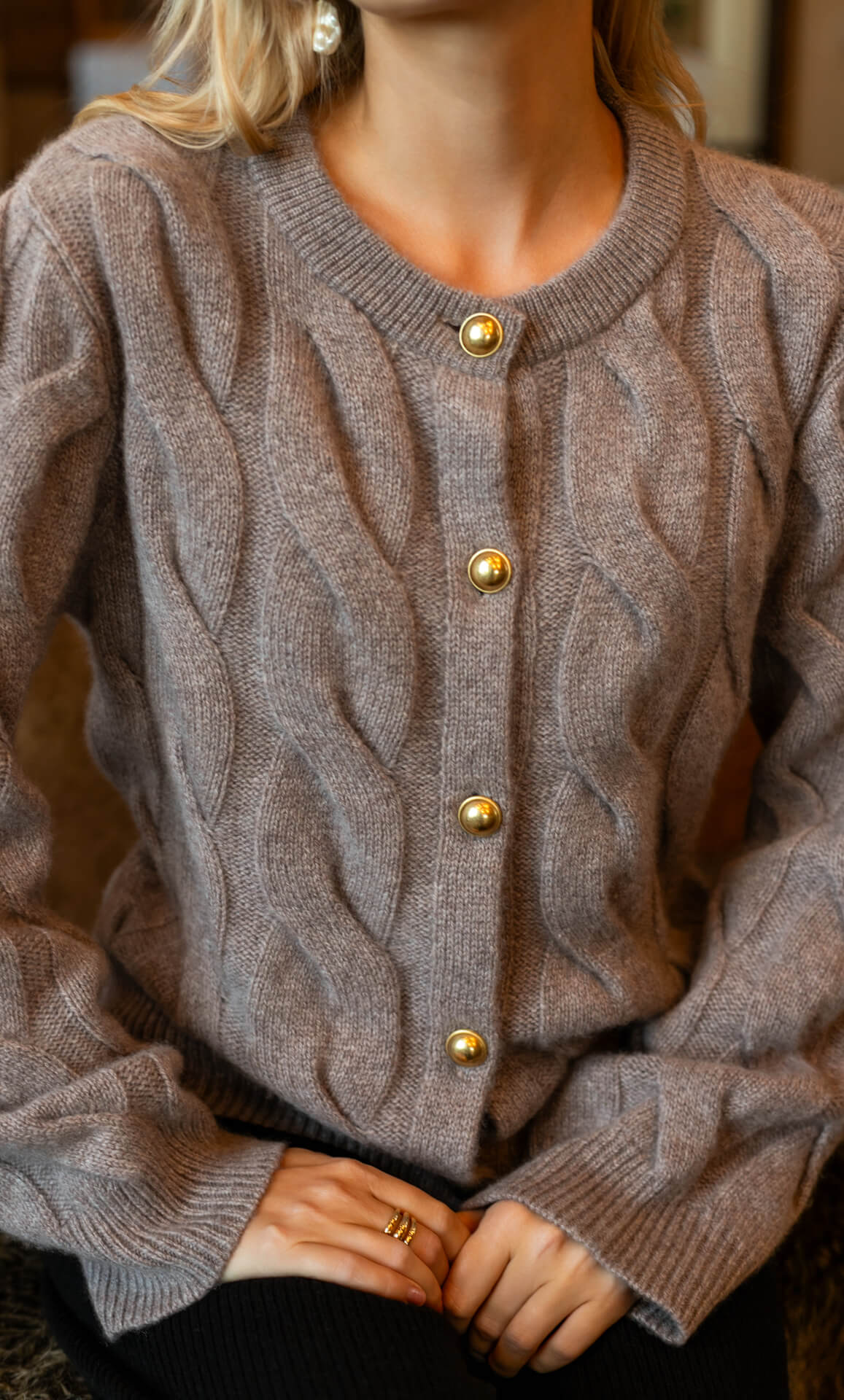 Chamonix Cable Cashmere Cardigan