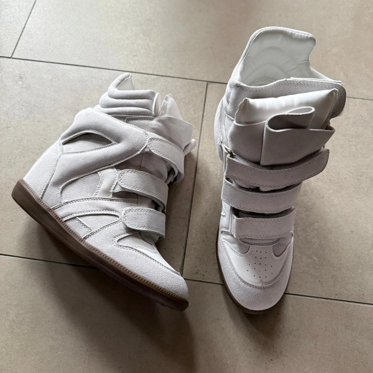 Sneaker White